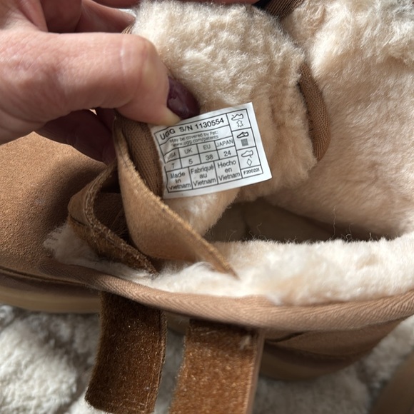 Ugg Platform Boots - Picture 7 of 8